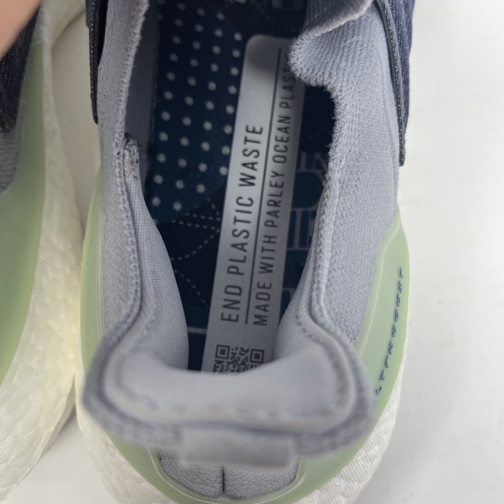 Adidas UltraBoost 22 Halo Silver/Shadow Navy/Linen Green GX9158 Men Sz 11.5 - Picture 7 of 12